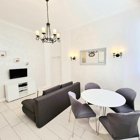 Lux Apartment Near Bridge Zara Esterno foto